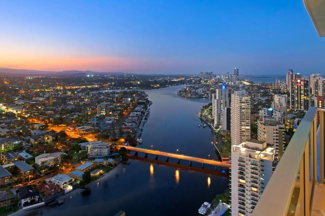 Hinterland View Apartments - Circle On Cavill - Self Contained, Privately Managed Gold Coast