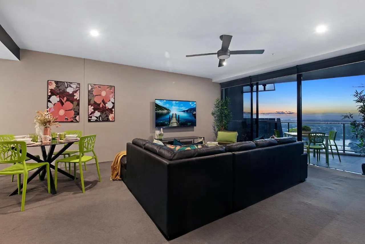 Hinterland View Apartments - Circle On Cavill - Self Contained, Privately Managed Gold Coast