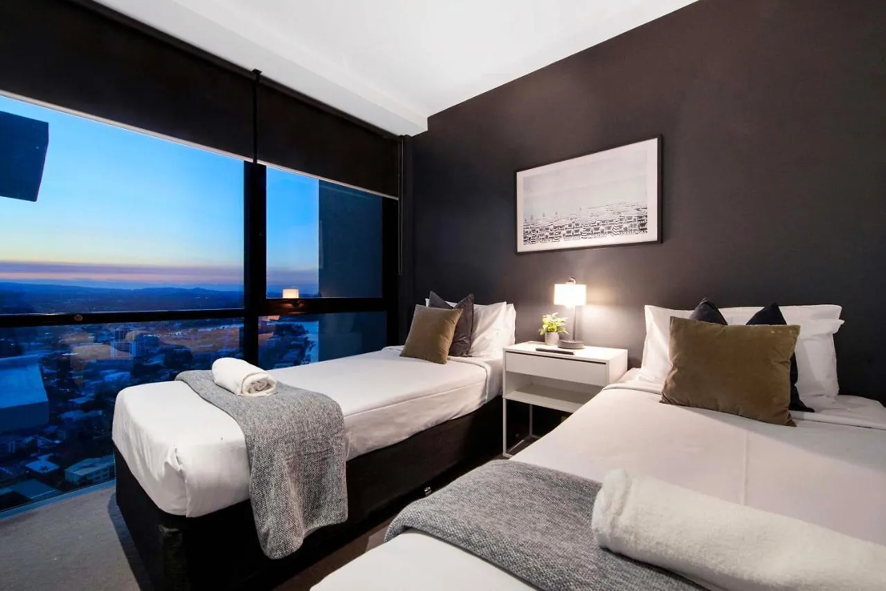 Hinterland View Apartments - Circle On Cavill - Self Contained, Privately Managed Gold Coast Australia