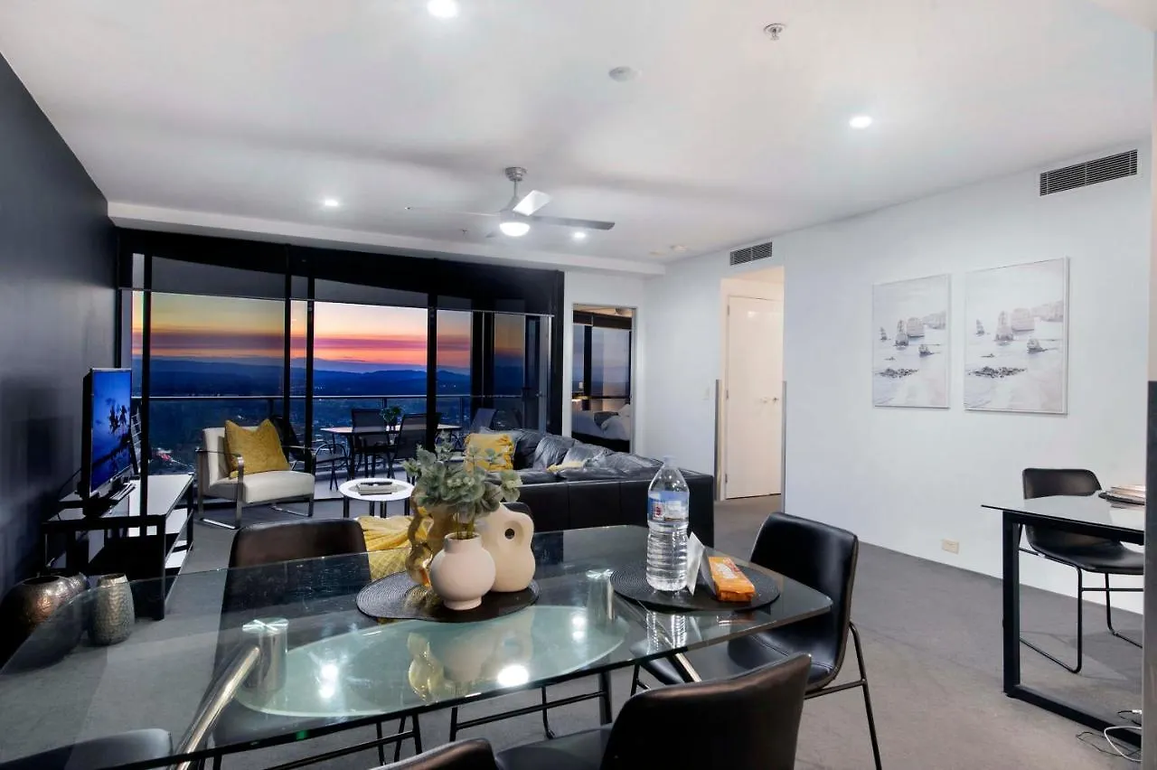 Hinterland View Apartments - Circle On Cavill - Self Contained, Privately Managed Gold Coast